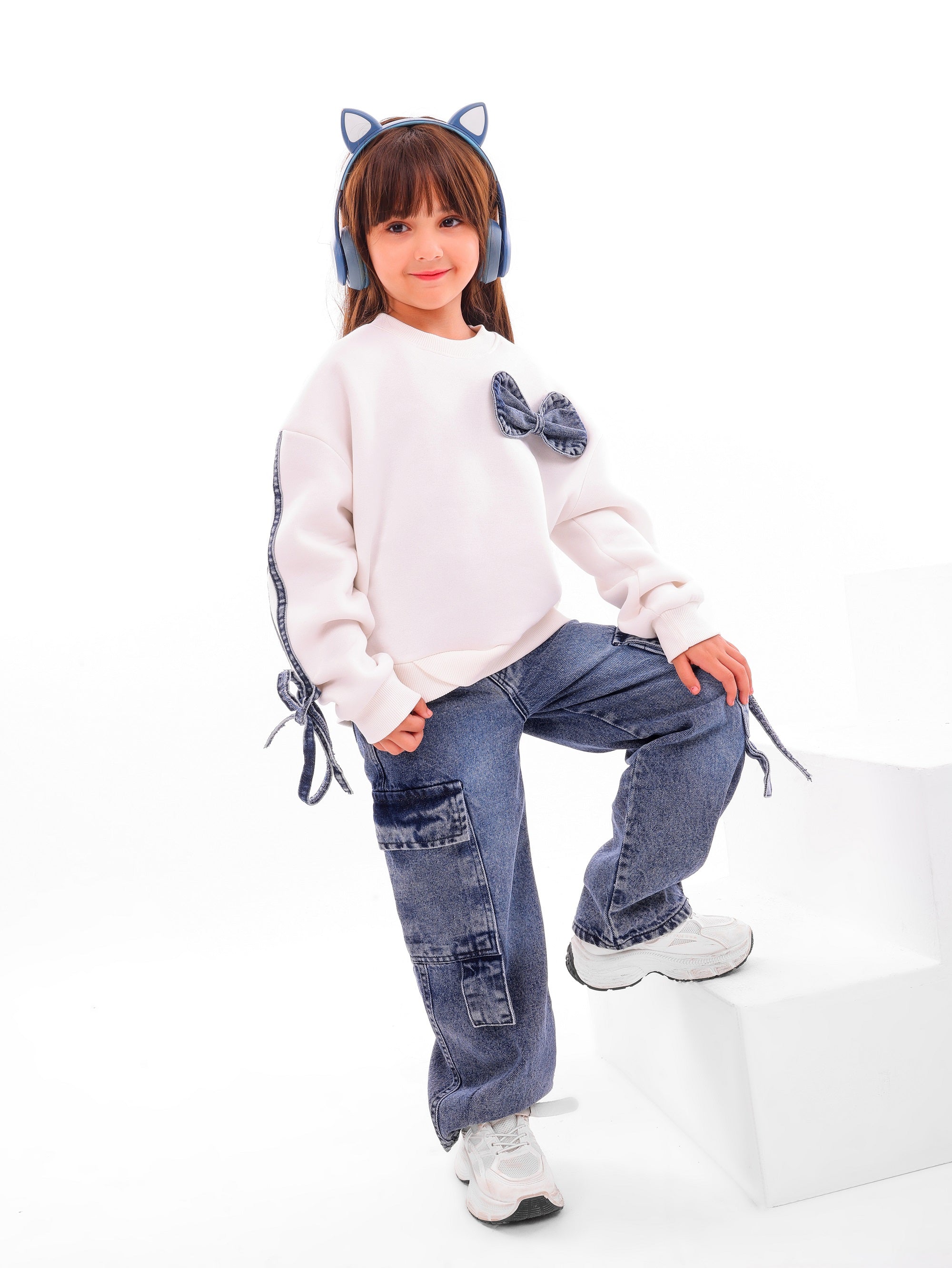 Girls’ Bow Sweatshirt & Cargo Jeans Set - Code 5003