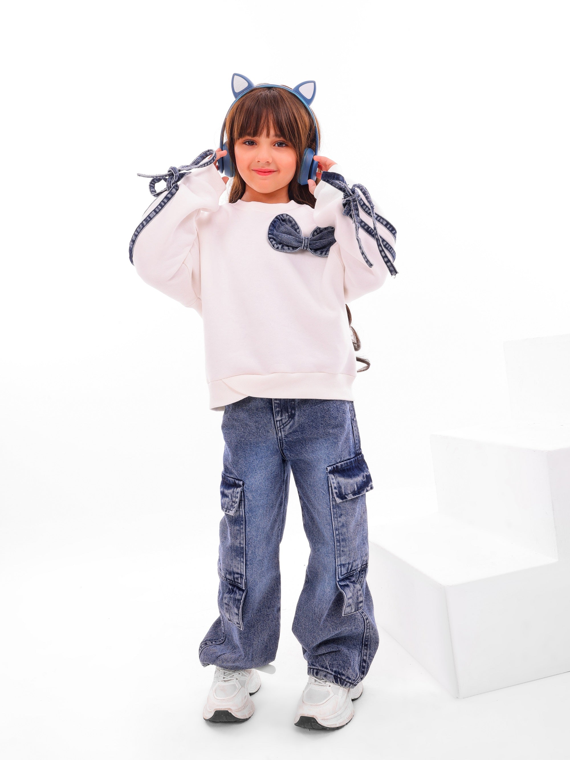 Girls’ Bow Sweatshirt & Cargo Jeans Set - Code 5003