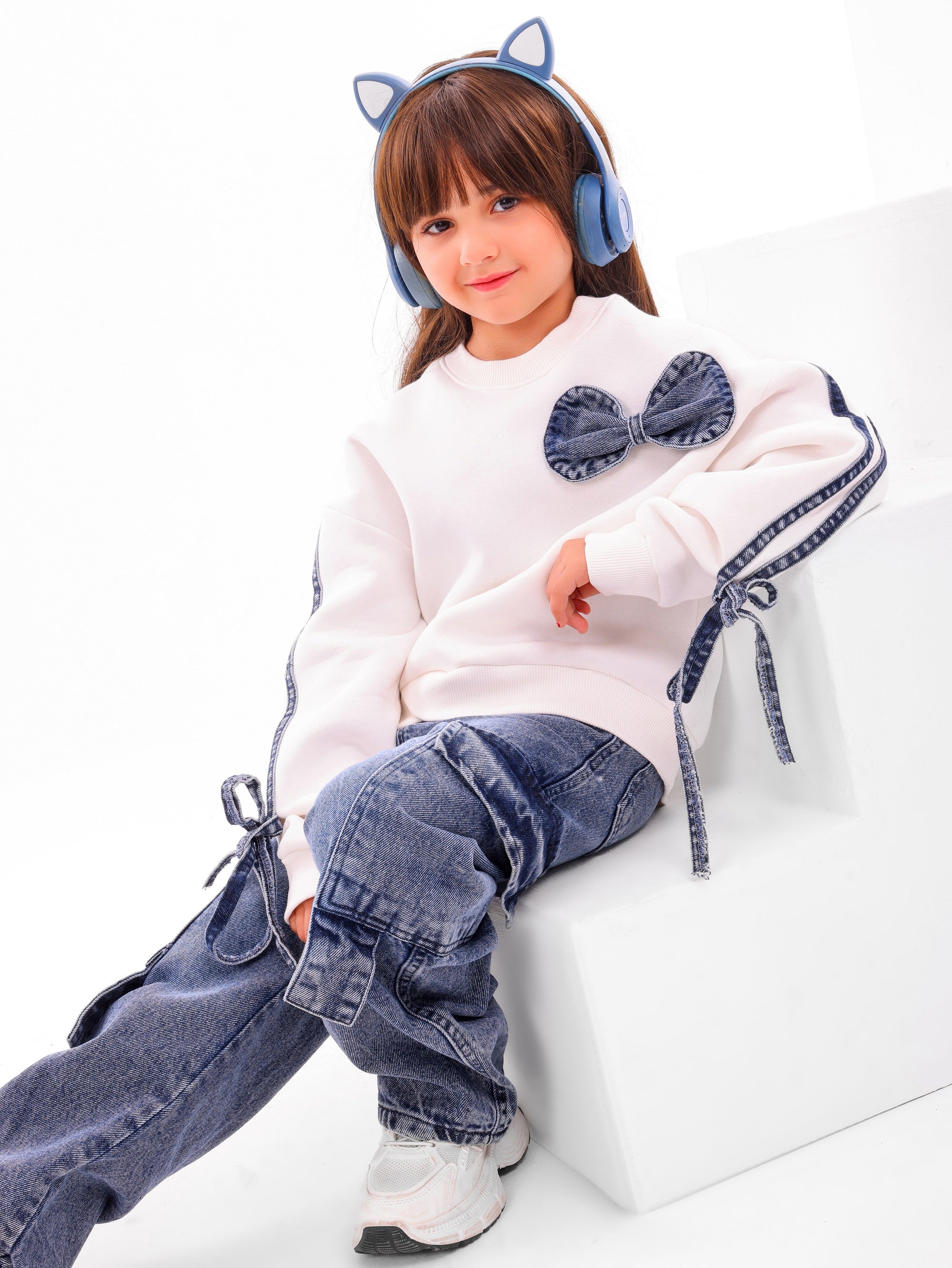 Girls’ Bow Sweatshirt & Cargo Jeans Set - Code 5003