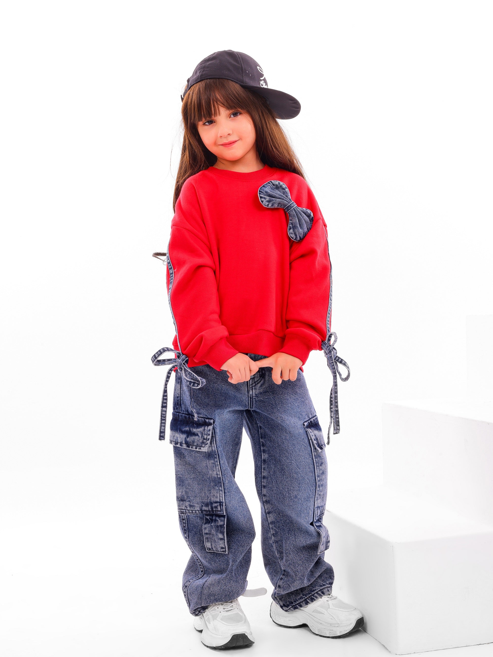 Girls’ Bow Sweatshirt & Cargo Jeans Set - Code 5003